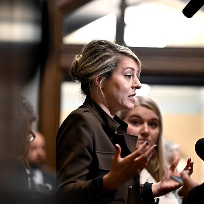 'It's all going to be gone': Florida-based ºÚÁϳԹÏÍø artist braces for Milton damage